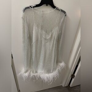 UNTAMED PETALS BY AMANDA JUDGE White Feathered Wedding Dress